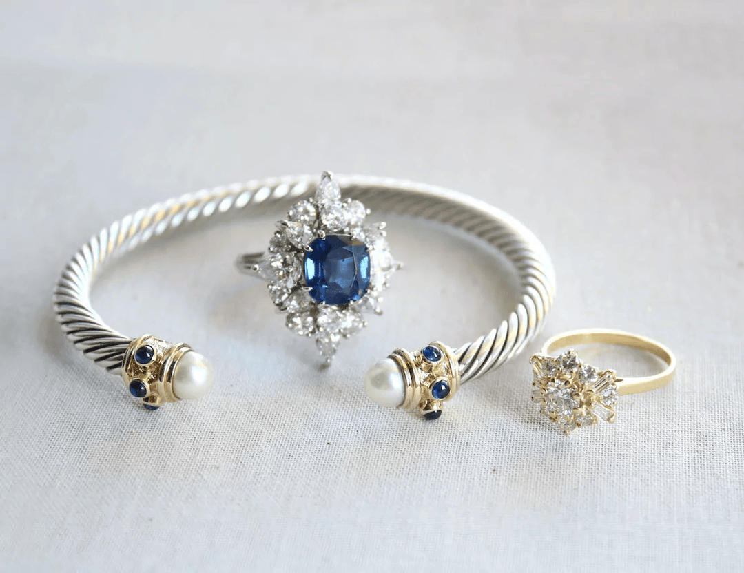 Exploring the World of Estate Jewelry: Reasons to Add These Treasures to Your Collection