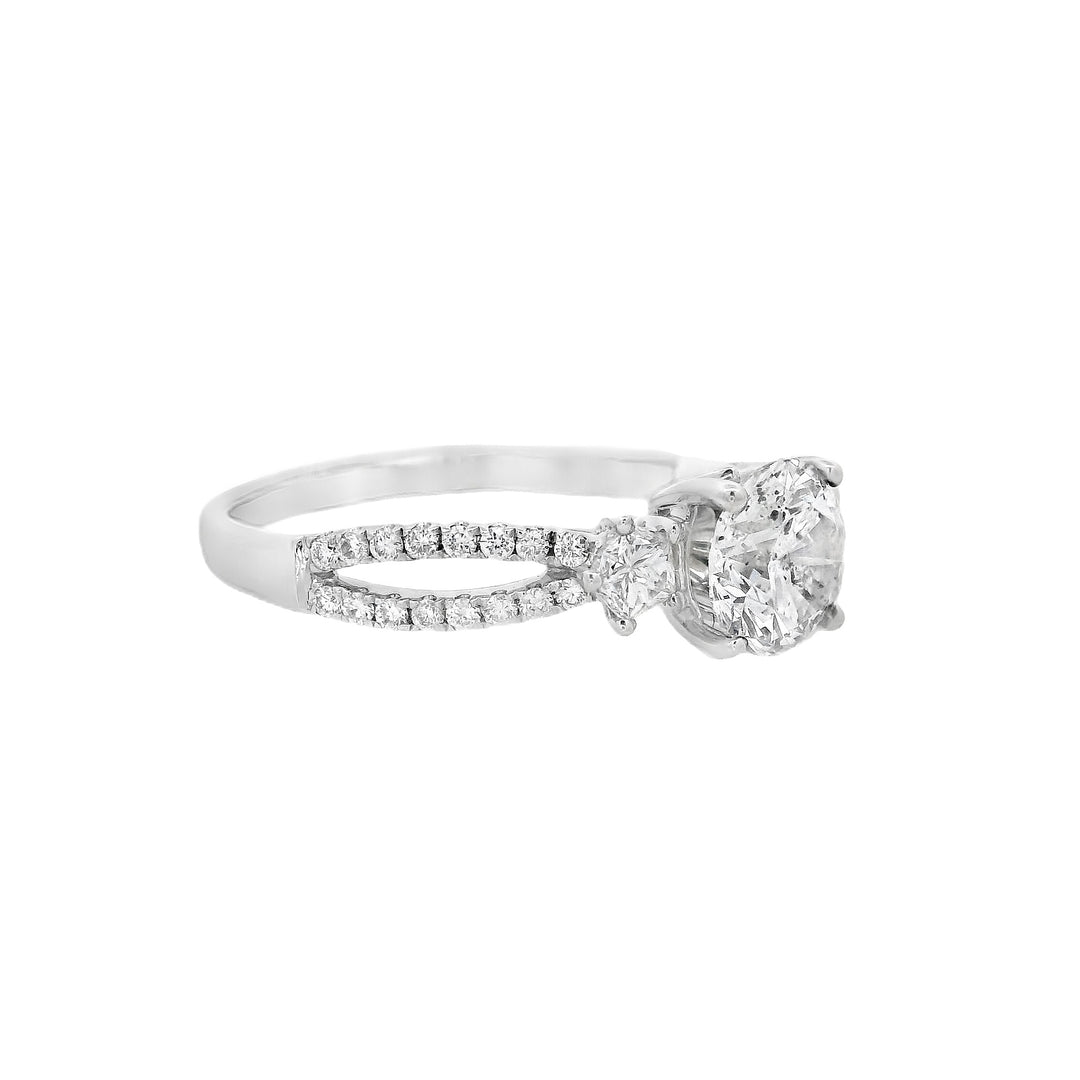 18K White Round Diamond Vintage Engagement Ring