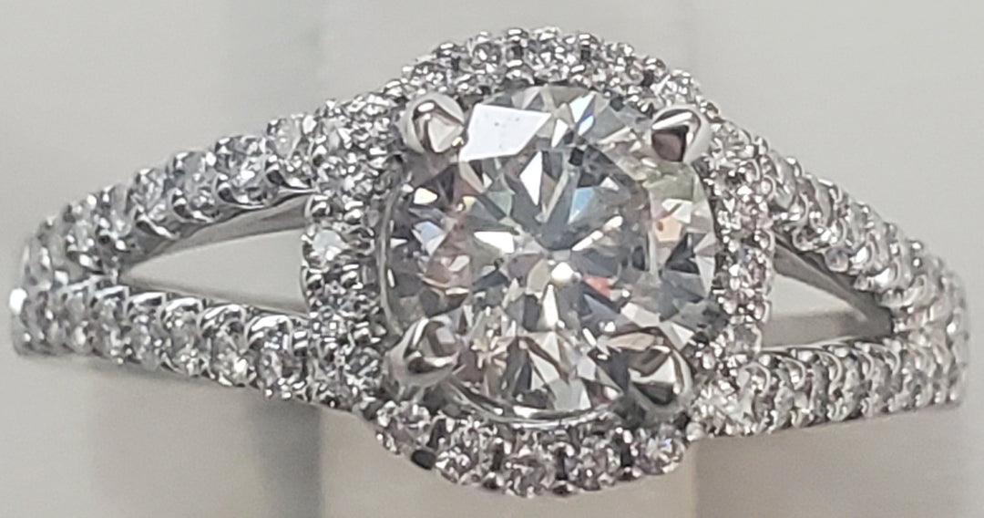 18K White Gold 0.90CT Round Diamond Halo Engagement Ring