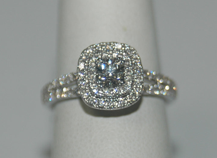 18K White Gold 1.02Ct Princess Diamond Halo Ring