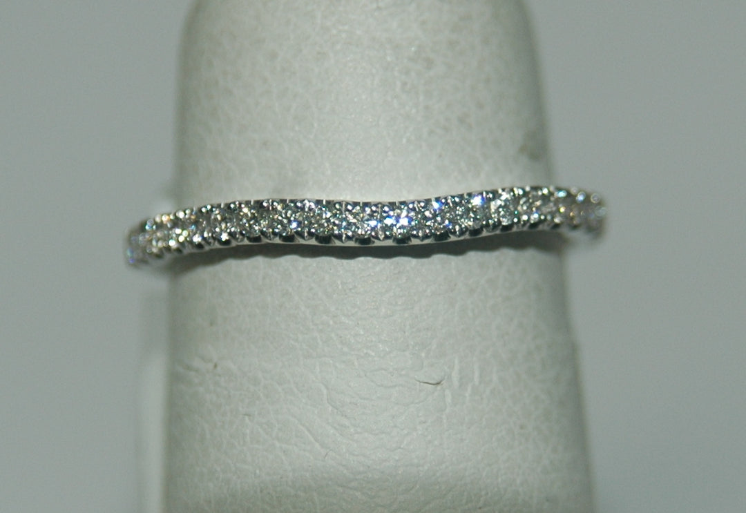 14K White Gold Curved Diamond Women's Wedding Band