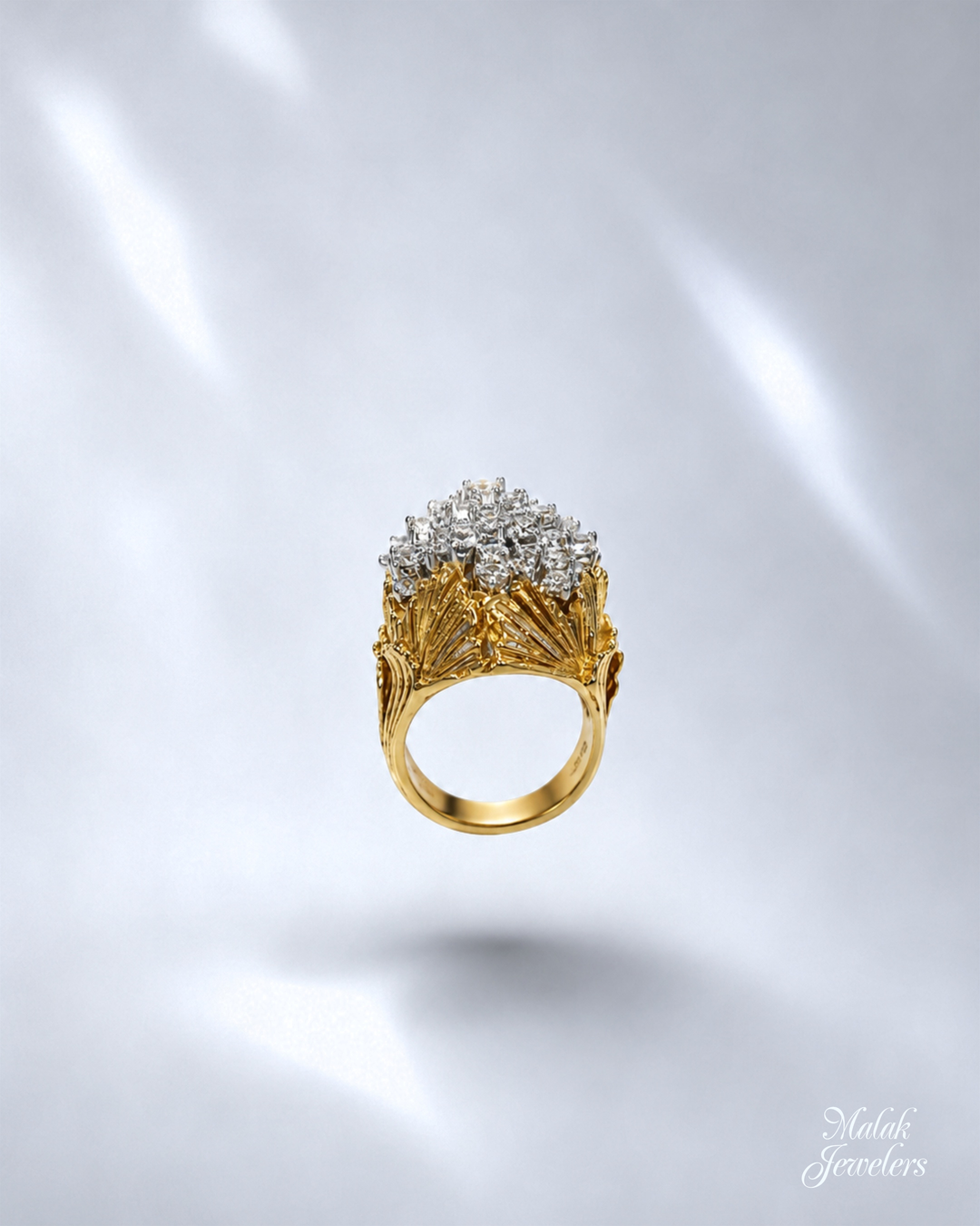 18K Yellow and White Gold Round Brilliant Diamond Estate Ring