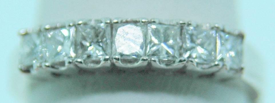 14K White Gold 0.75ct Diamond Anniversary Band