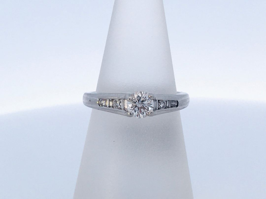 Platinum Round Diamond 0.50Ct Contemporary Engagement Ring