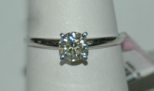 14K White Round Diamond 0.50Ct Solitaire Engagement Ring