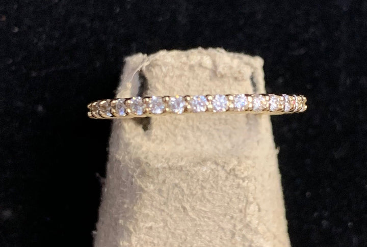 14K Yellow 0.26ct Diamond Shared Prong Women's Wedding Band