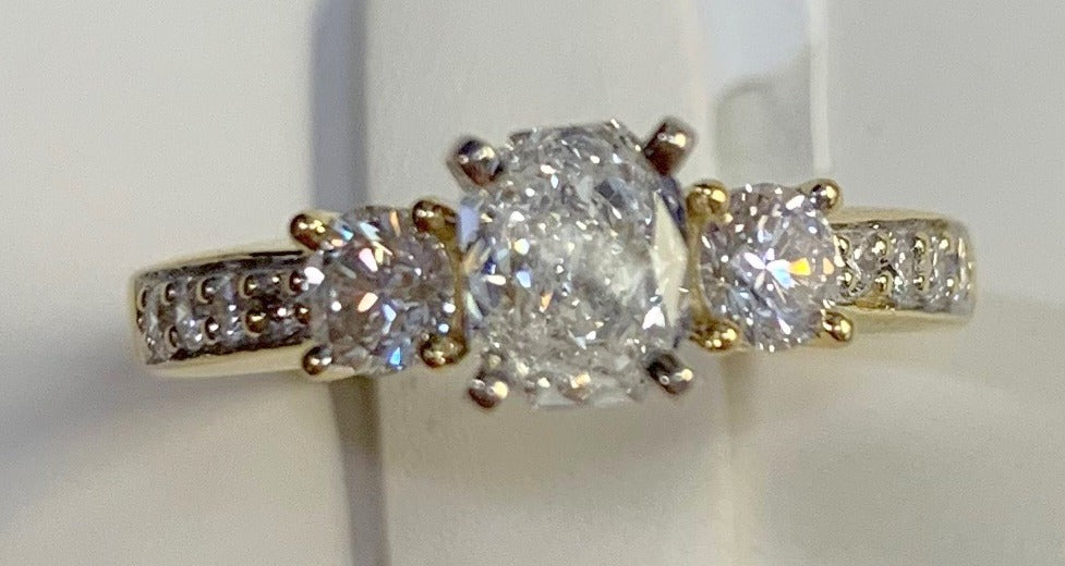18K Yellow Gold 0.45CT Cushion Diamond 3-Stone Ring