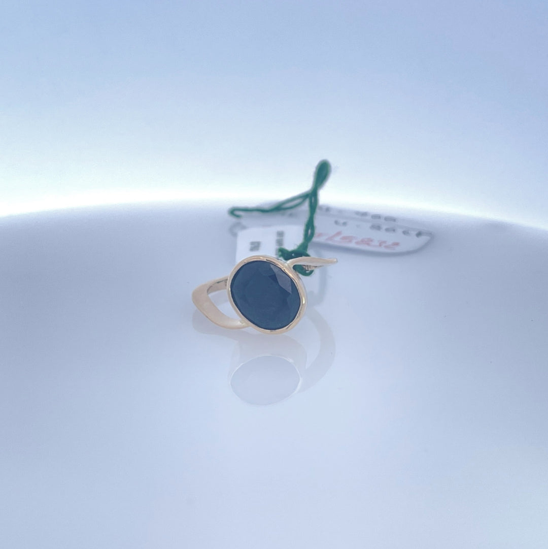 22K Yellow Gold Blue Sapphire Ring, Size 7.5