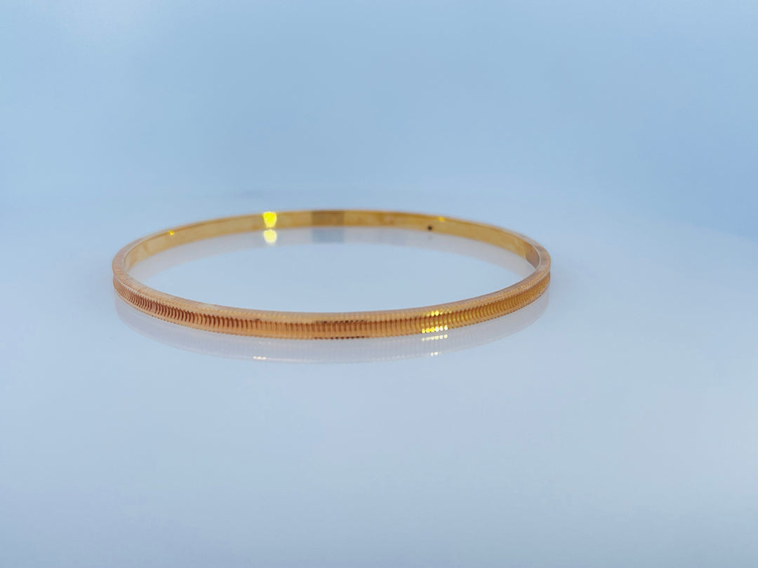 22K Yellow Gold Classic Solid Bangle Bracelet