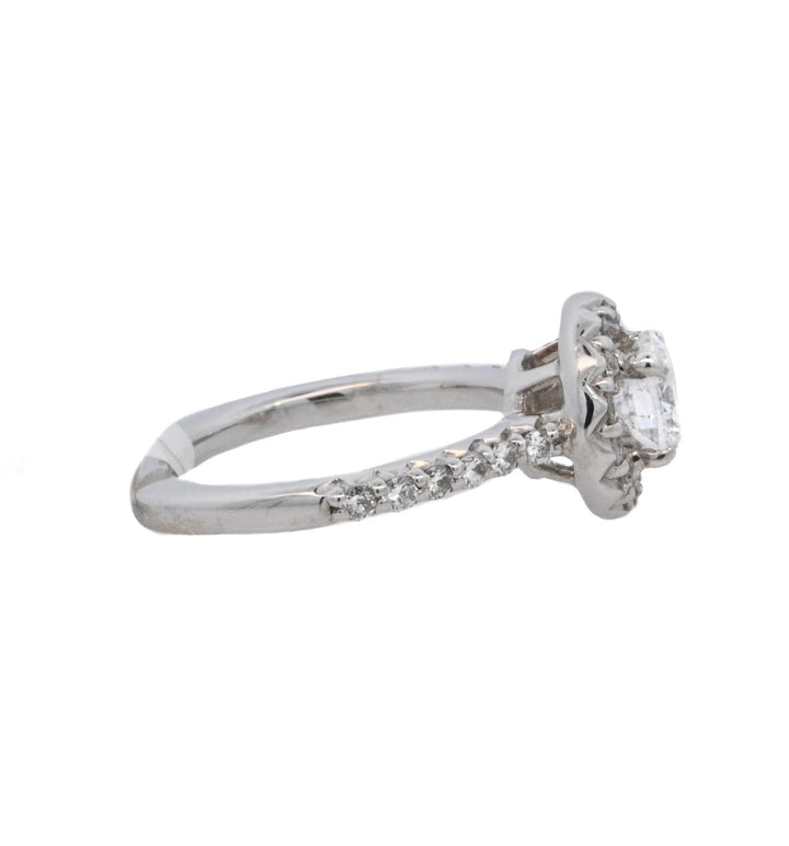 14K White Gold 0.92Ct Round Diamond Halo Engagement Ring