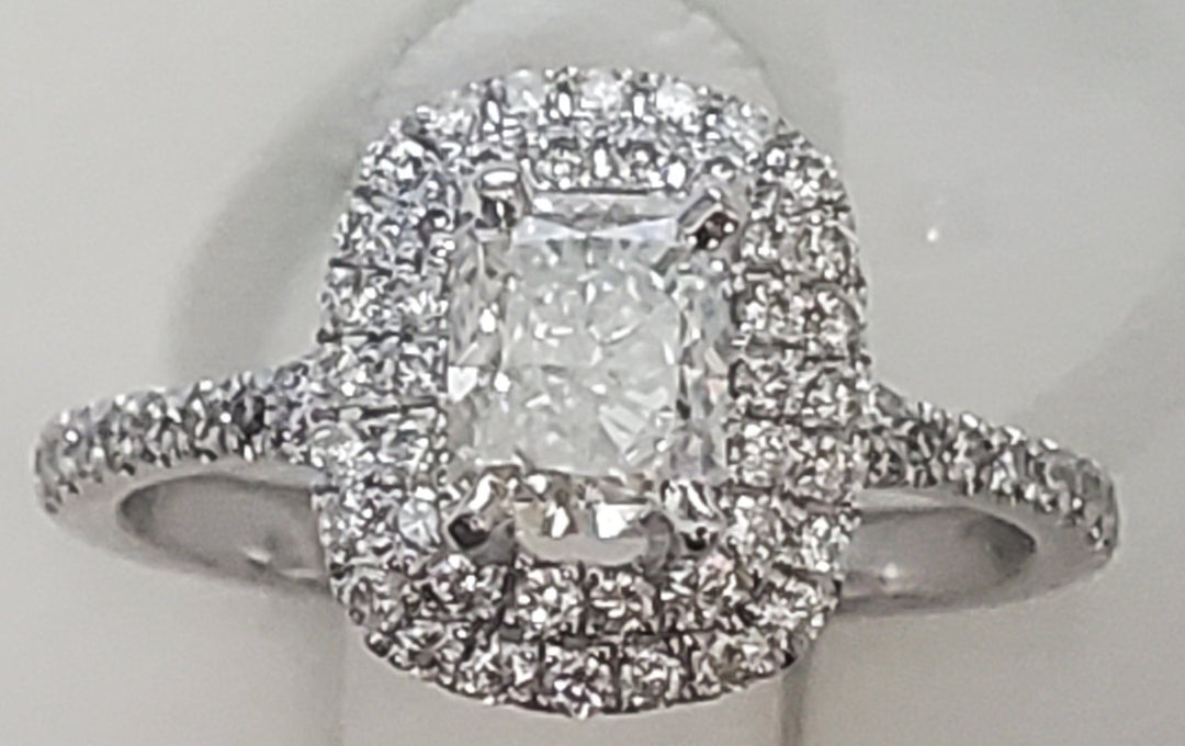 14K White Gold 0.76Ct Oval Diamond Halo Engagement Ring