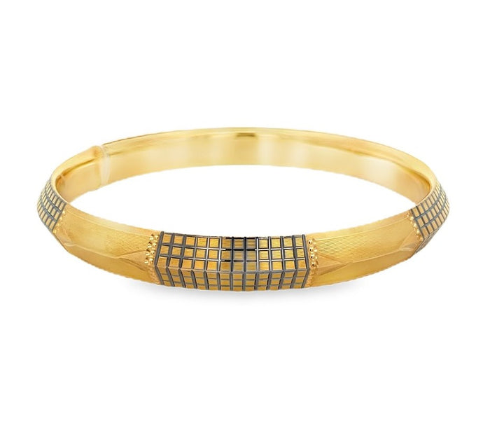 22K Yellow Gold Traditional Design Bangle Bracelet