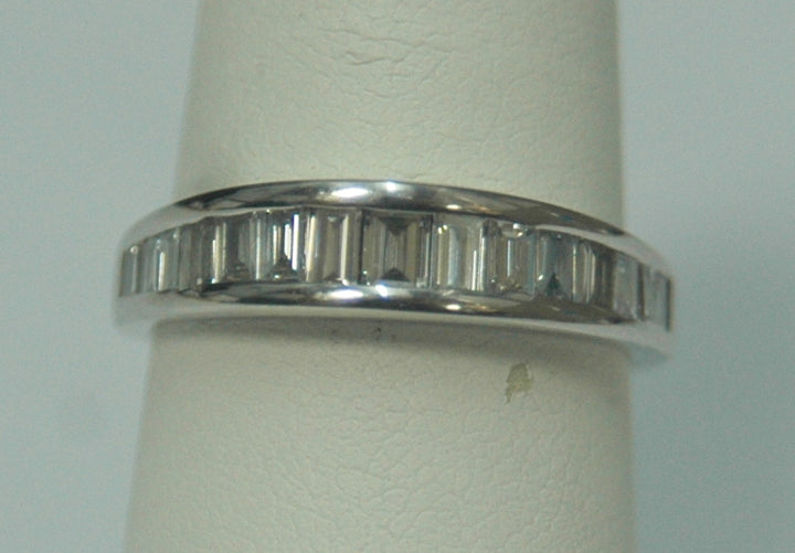 14K White Gold 0.75ct Baguette Diamond Channel Band
