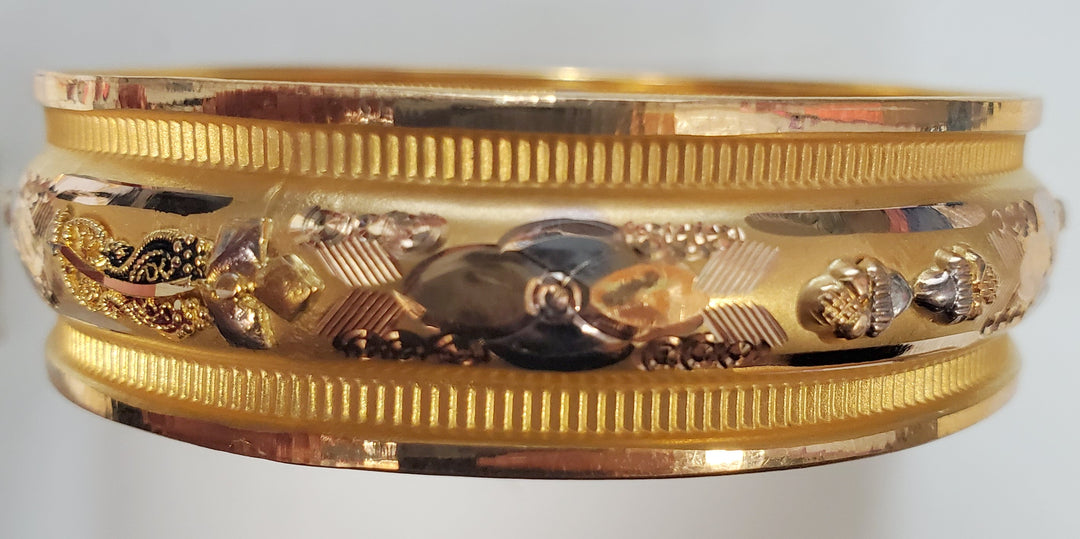 22K Yellow Gold Classic Solid Bangle Bracelet Elegant Design