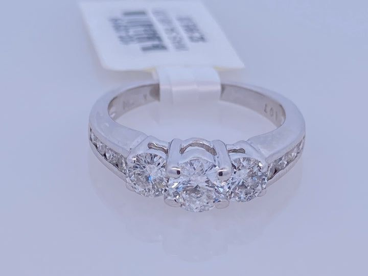 14K White Round Diamond 0.90Ct 3 Stone Engagement Ring