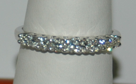 18K White Gold 0.49ctw Diamond Shared Prong Wedding Band