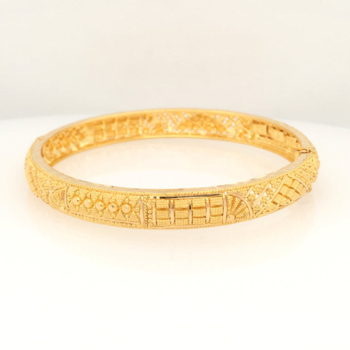 22K Yellow Gold Classic Design Bangle Bracelet