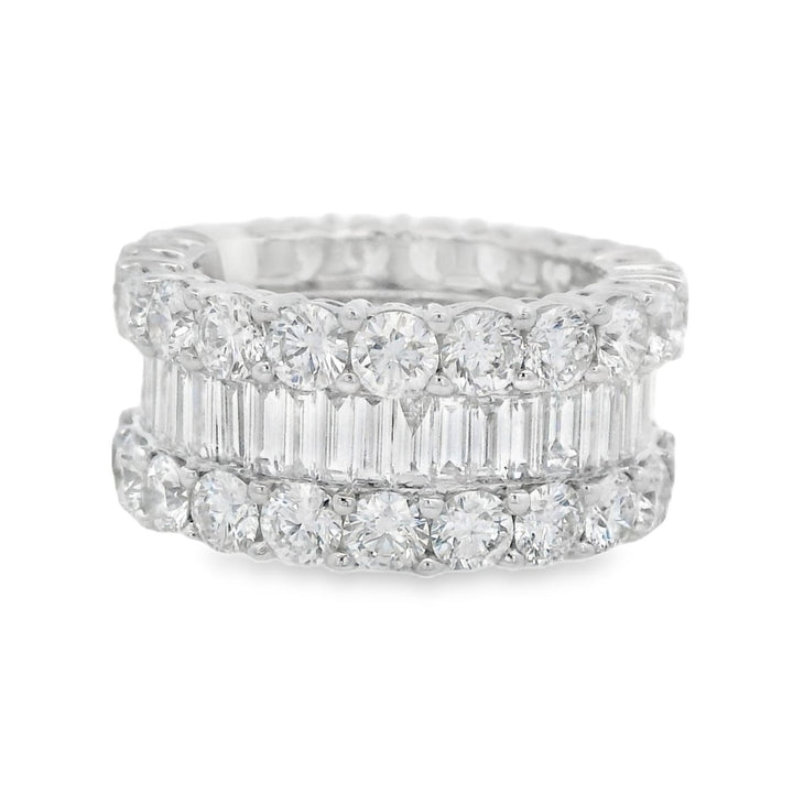 18K White Gold Baguette & Round Diamond Fashion Ring