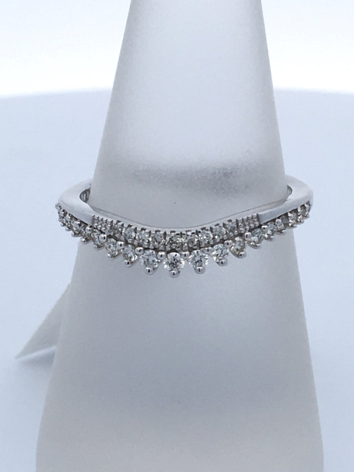 14K White Gold 0.25ct Round Diamond Curved Wedding Band