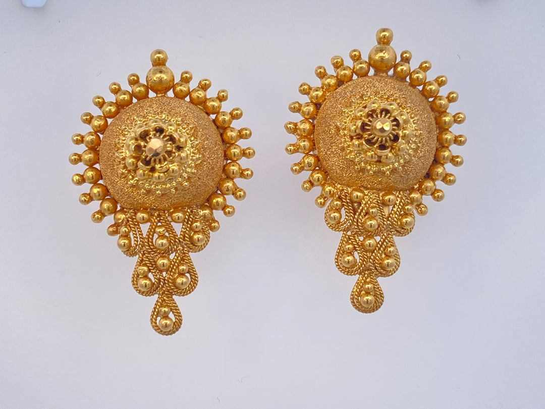 22K Yellow Gold Classic Buky Screw Back Earrings