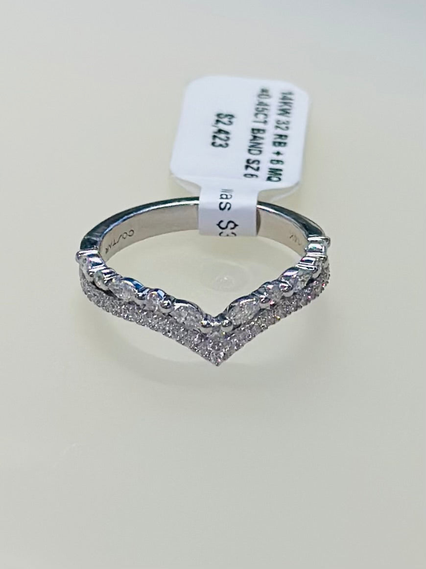 14K White Gold Multi-Diamond Cluster Fashion Band Ring