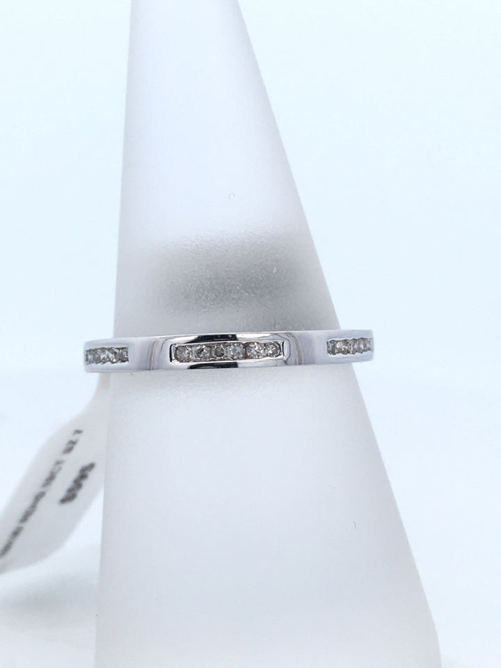 18K White Gold 0.19ct Diamond Channel Set Women's Wedding Band