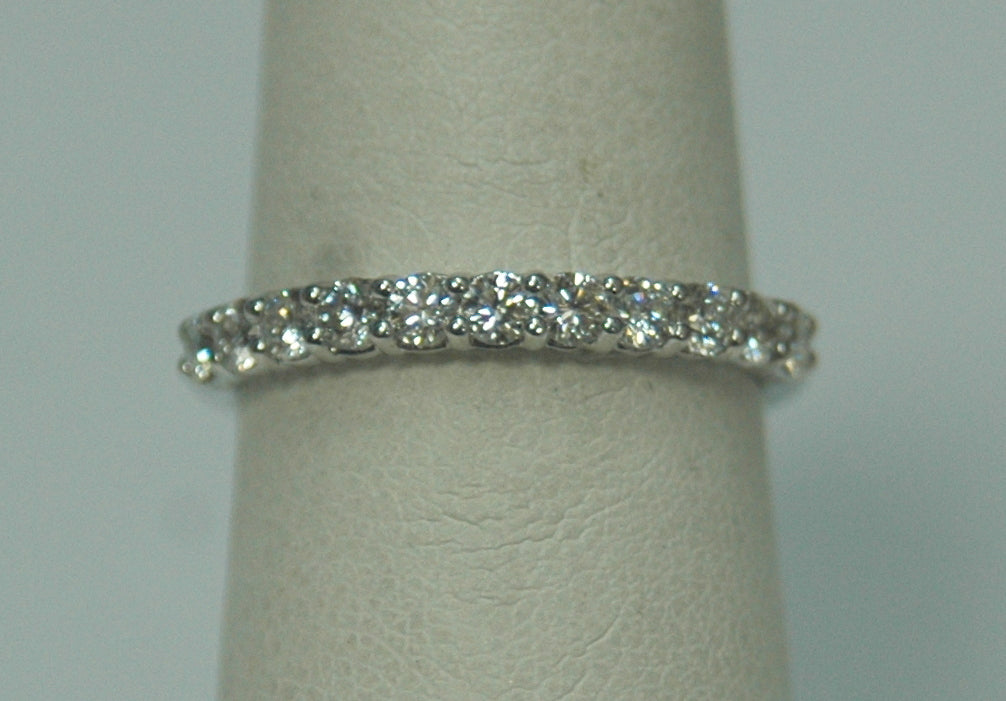 14K White Gold 0.50ct Diamond Shared Prong Wedding Band