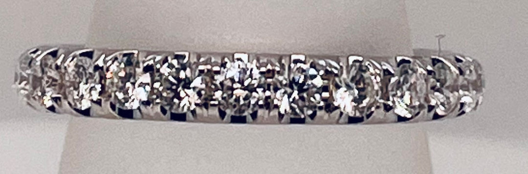 18K White Gold 1.01ct Diamond Four Prong Wedding Band