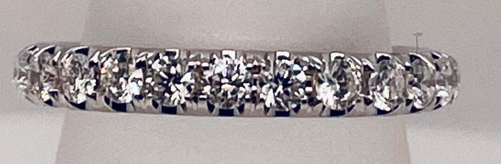18K White Gold 1.01ct Diamond Four Prong Wedding Band
