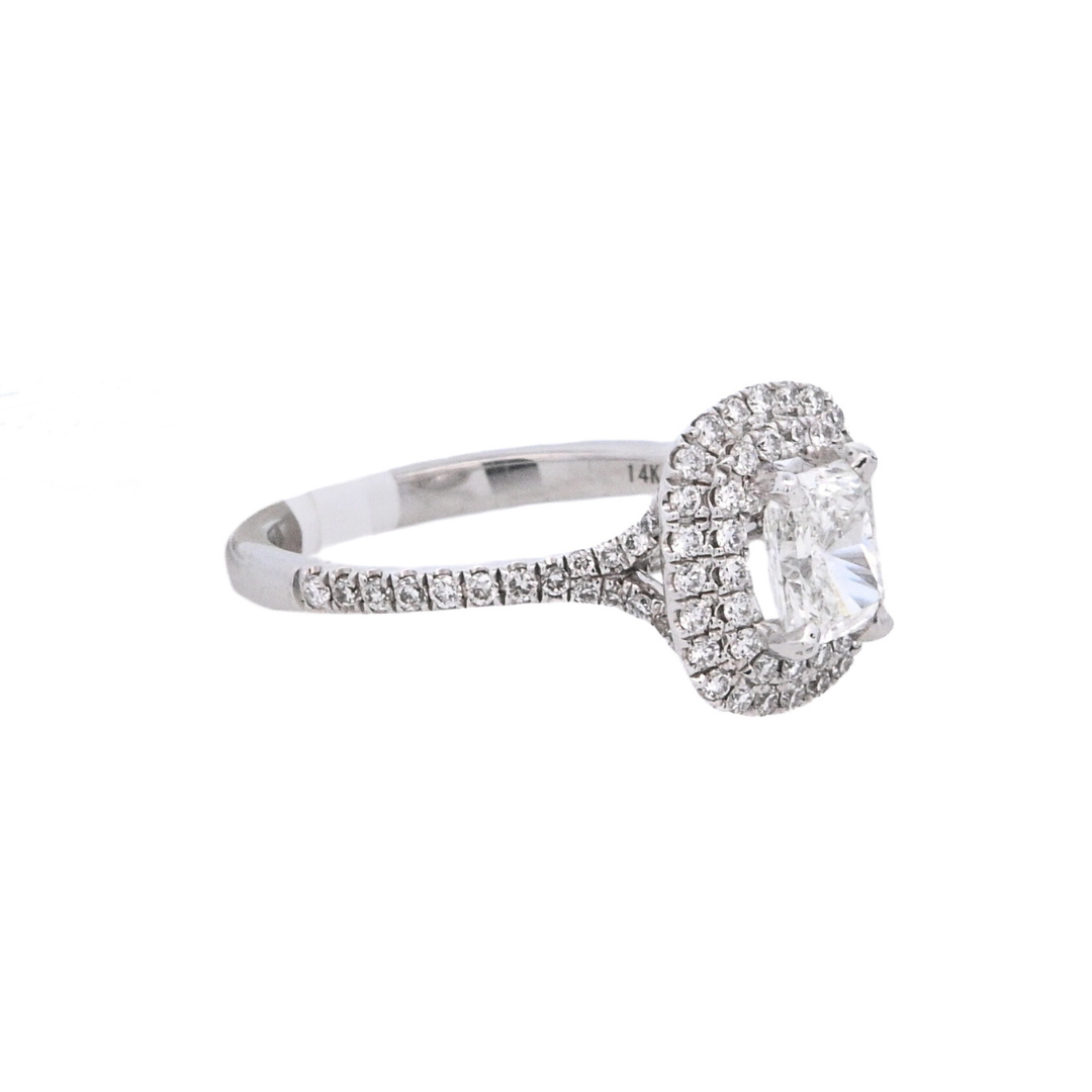 14K White Oval Diamond 0.76Ct Halo Engagement Ring