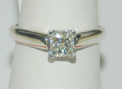 14K White Gold 0.75Ct Princess Diamond Solitaire Ring