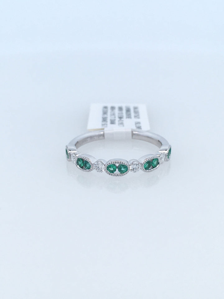 14K White Gold Emerald & Diamond Wedding Band