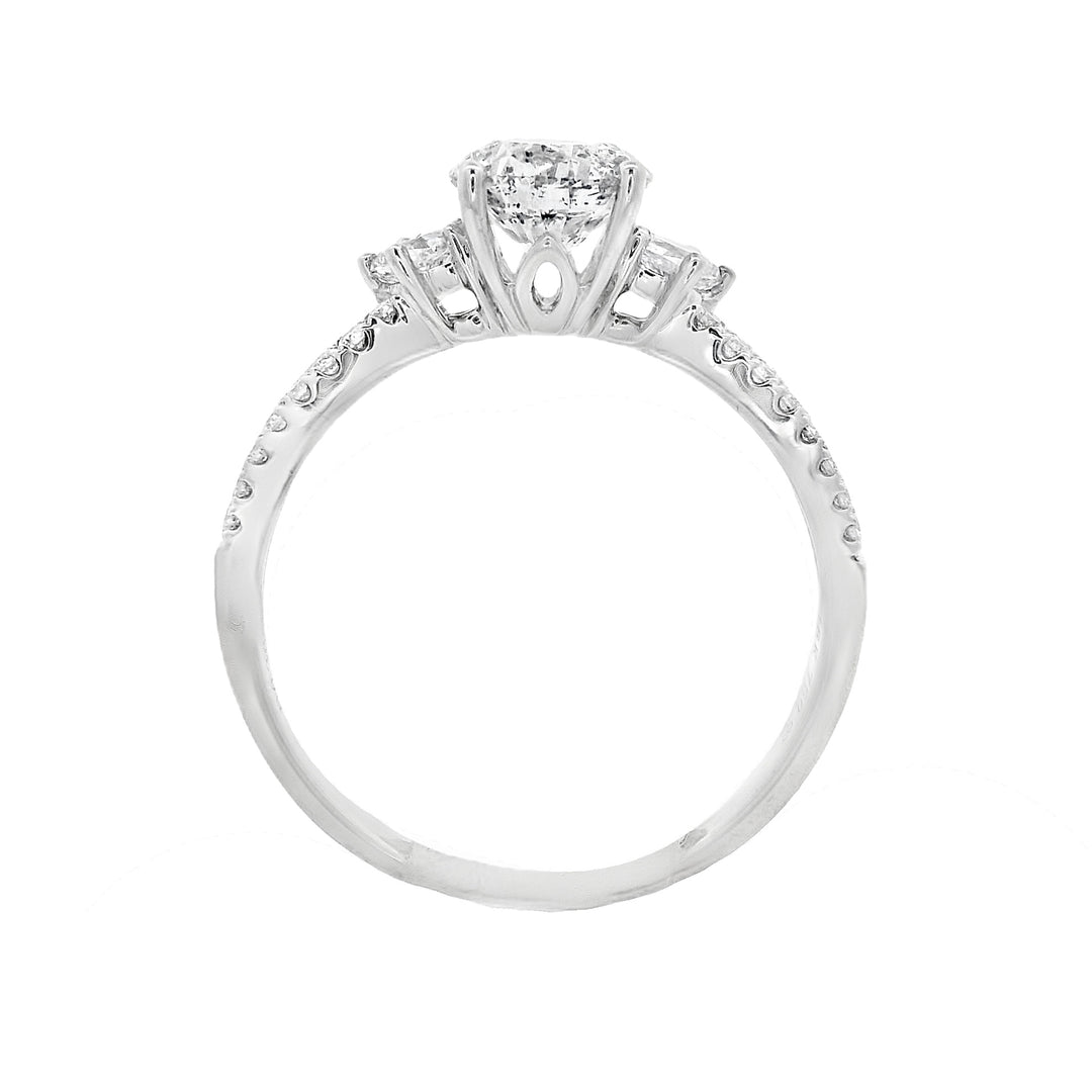 18K White Round Diamond Vintage Engagement Ring