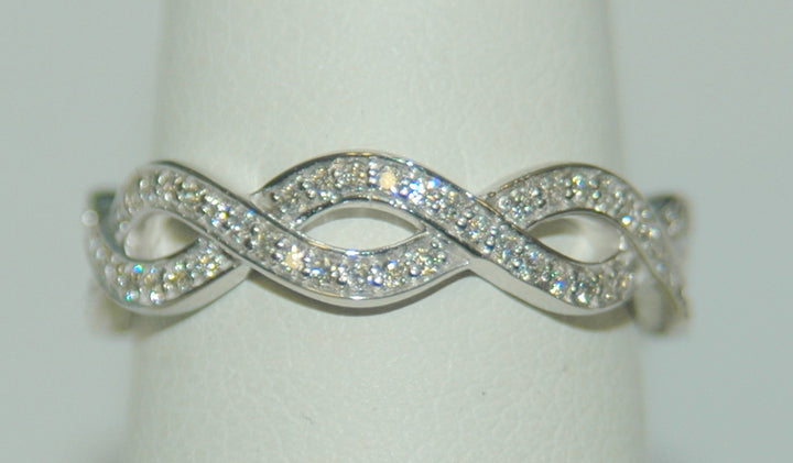 14K White Gold 0.50ct Diamond Twisted Eternity Band
