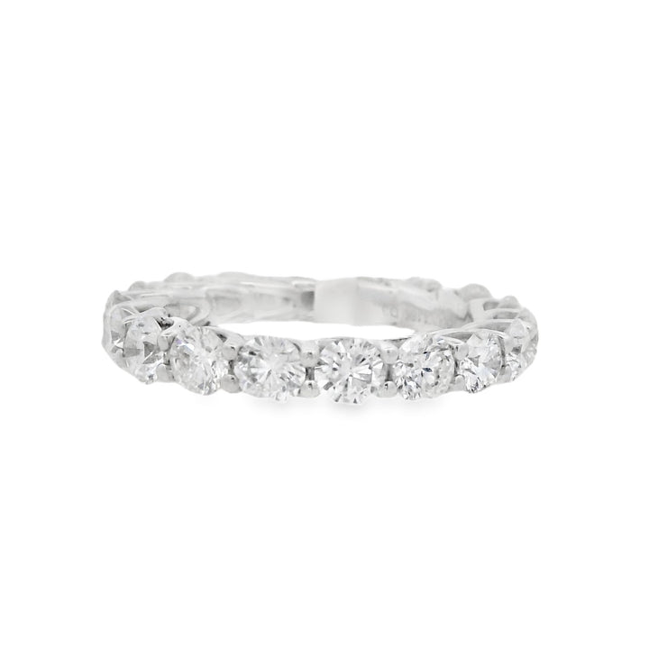 18K White Gold 3.26ctw Round Diamond Shared Prong Band