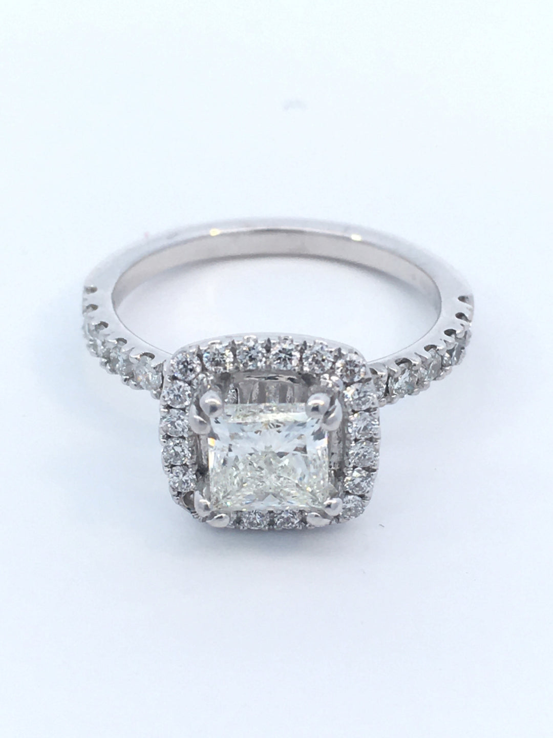18K White Gold 0.95CT Princess Diamond Halo Ring