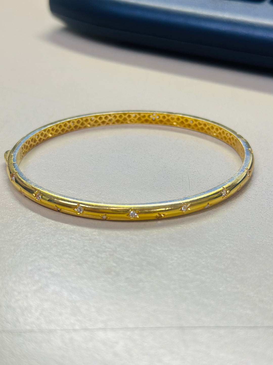 22K Yellow Gold Cubic Zirconia Elegant Bangle Bracelet