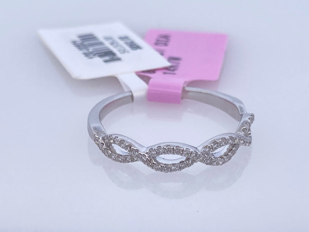 14K White Gold 0.21ct Diamond Twisted Wedding Band