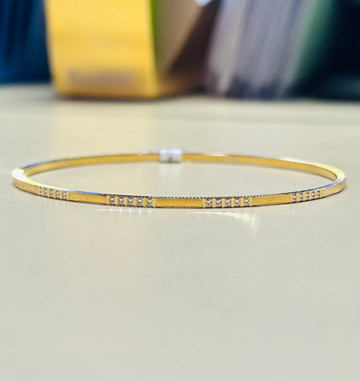 22K Yellow Gold Classic Minimalist Bangle Bracelet