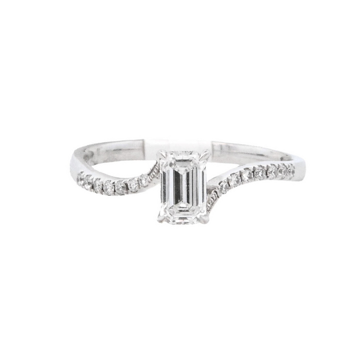 18K White Emerald Cut Diamond 0.47Ct Solitaire Engagement Ring