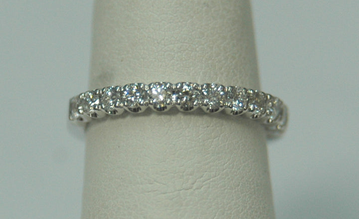 18K White Gold 0.50ct Diamond Four Prong Wedding Band