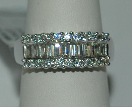 18K White Gold 1.00ct Multi-Diamond Anniversary Band