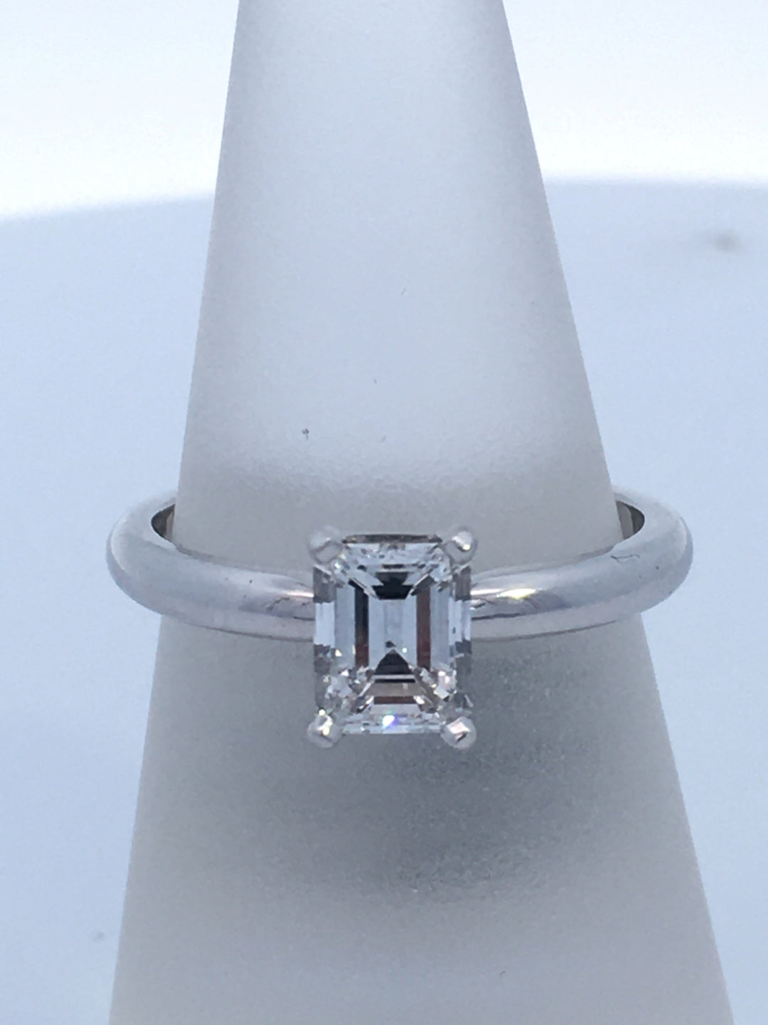 14K White Emerald- Cut Diamond 1.00Ct Solitaire Engagement Ring