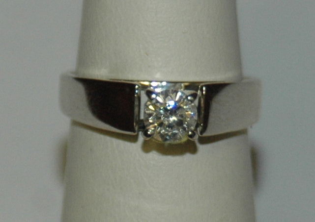 14K White Round Diamond 0.45Ct Solitaire Engagement Ring