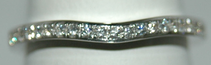14K White Gold 0.17ctw Curved Diamond Wedding Band