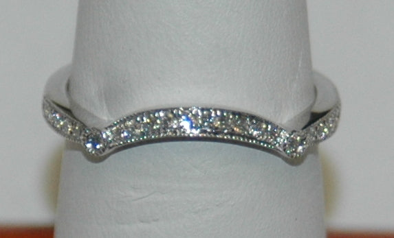 14K White Gold 0.13ct Diamond Curved Women's Band